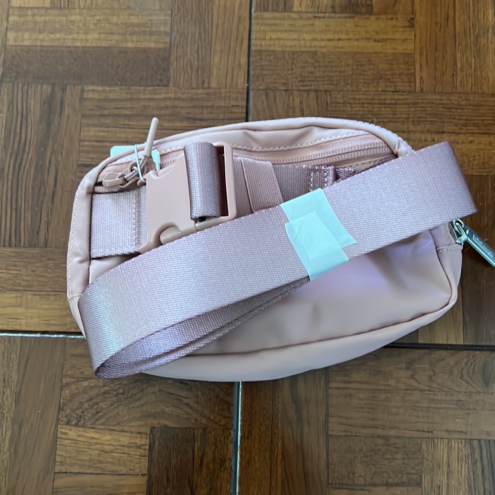Lululemon Pastel Pink Spring Belt Bag - Picture 4 of 4